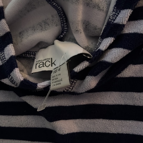 Nordstrom BEACH SWIM UV Protection quick dry Hooded towel top NWOT 18M - Picture 2 of 3